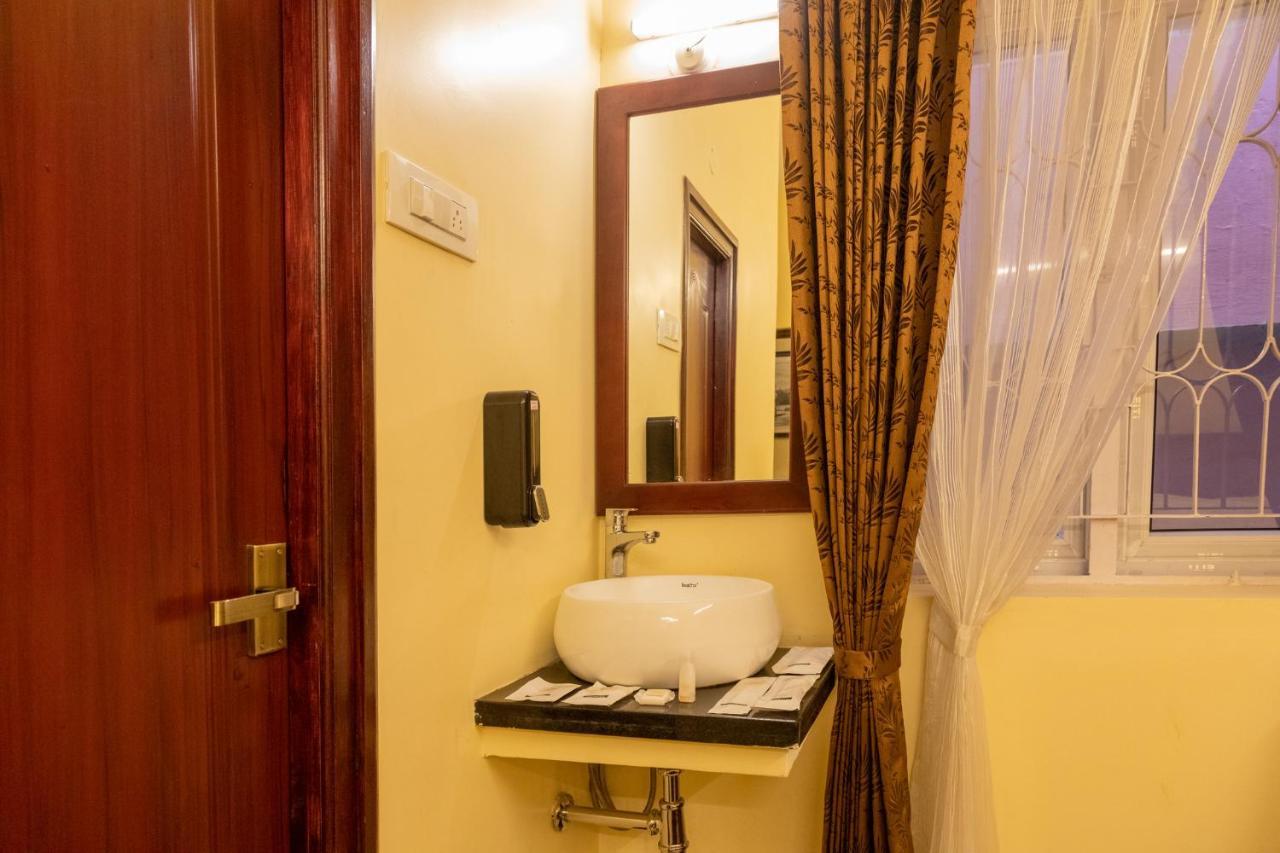 Aakash Rooms And Cottages, Ooty Eksteriør billede